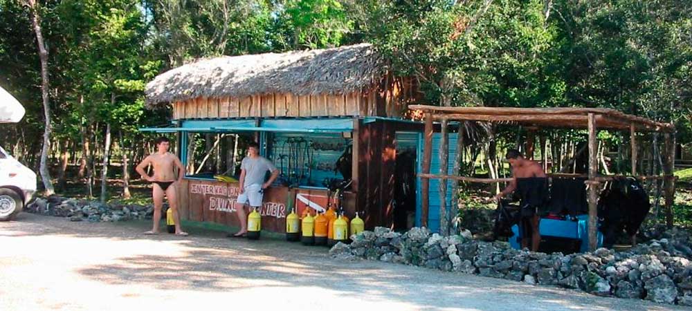 Centro-Internacional-de-DivingCueva-de-Los-Peces